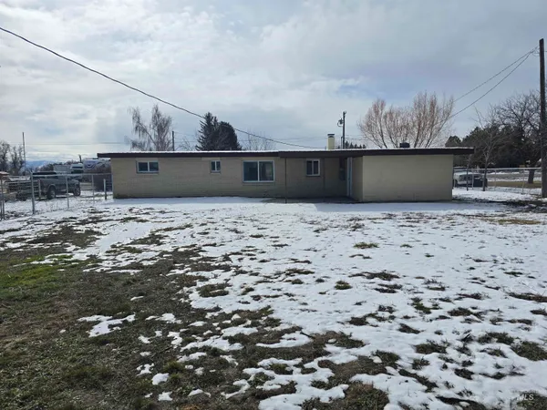 $320,000 | 14 East 100 South, Rupert, ID 83350