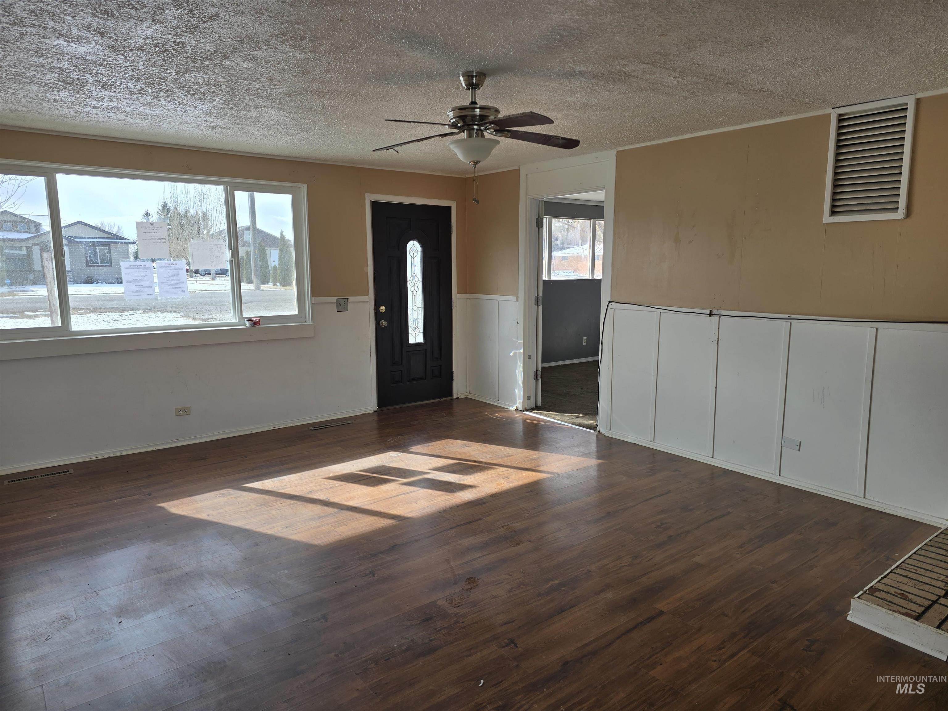 14 East 100 South Rupert, ID 83350 - Photo 4 of 32