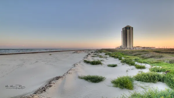 $3,600 | 801 East Beach Drive, Unit TW0600, Galveston, TX 77550