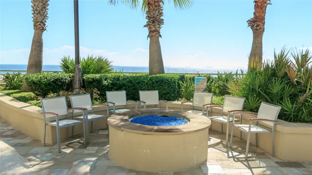 $3,600 | 801 East Beach Drive, Unit TW0600, Galveston, TX 77550