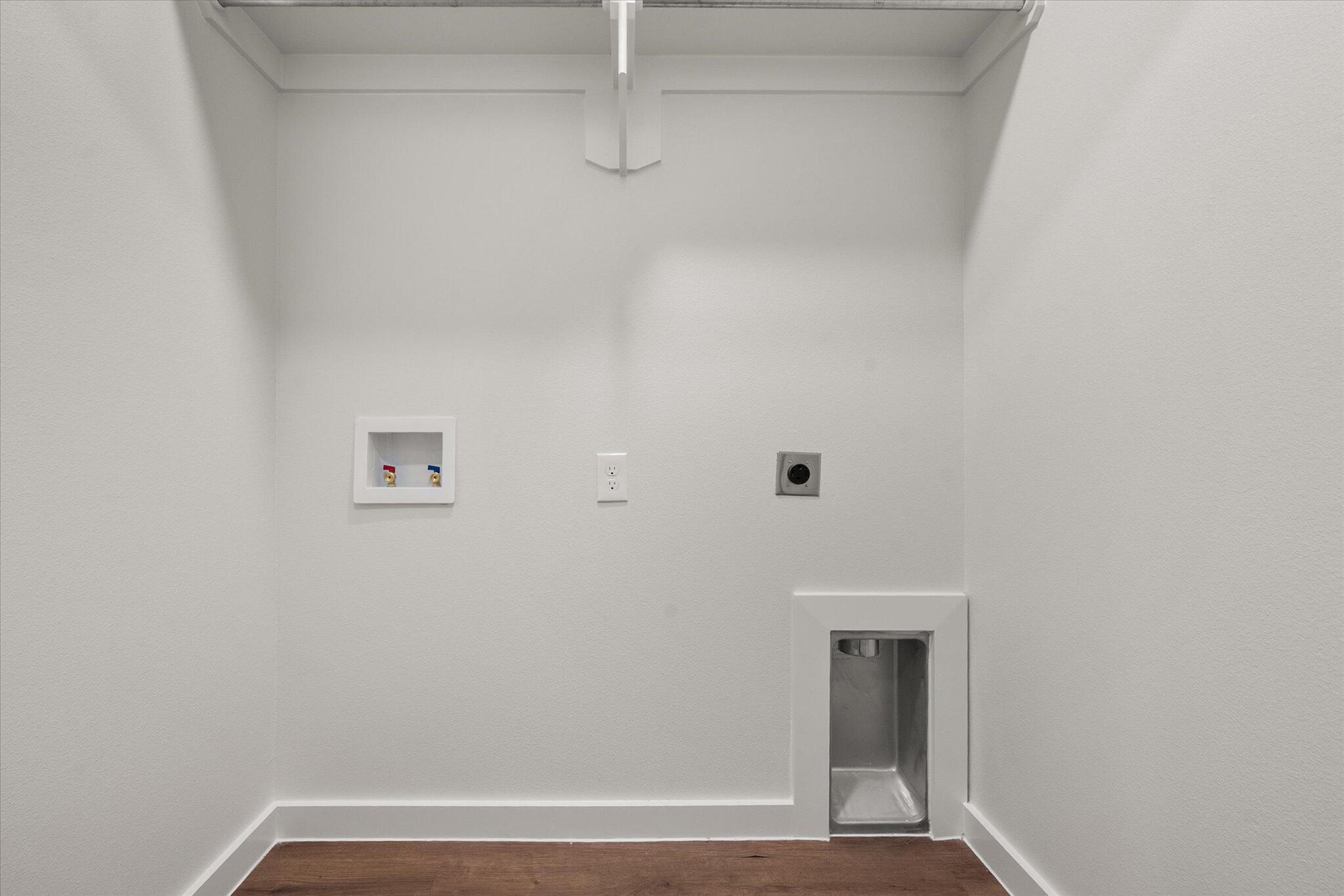 1320 North Colton Avenue Lubbock, TX 79416 - Photo 21 of 22 a view of small space with closet