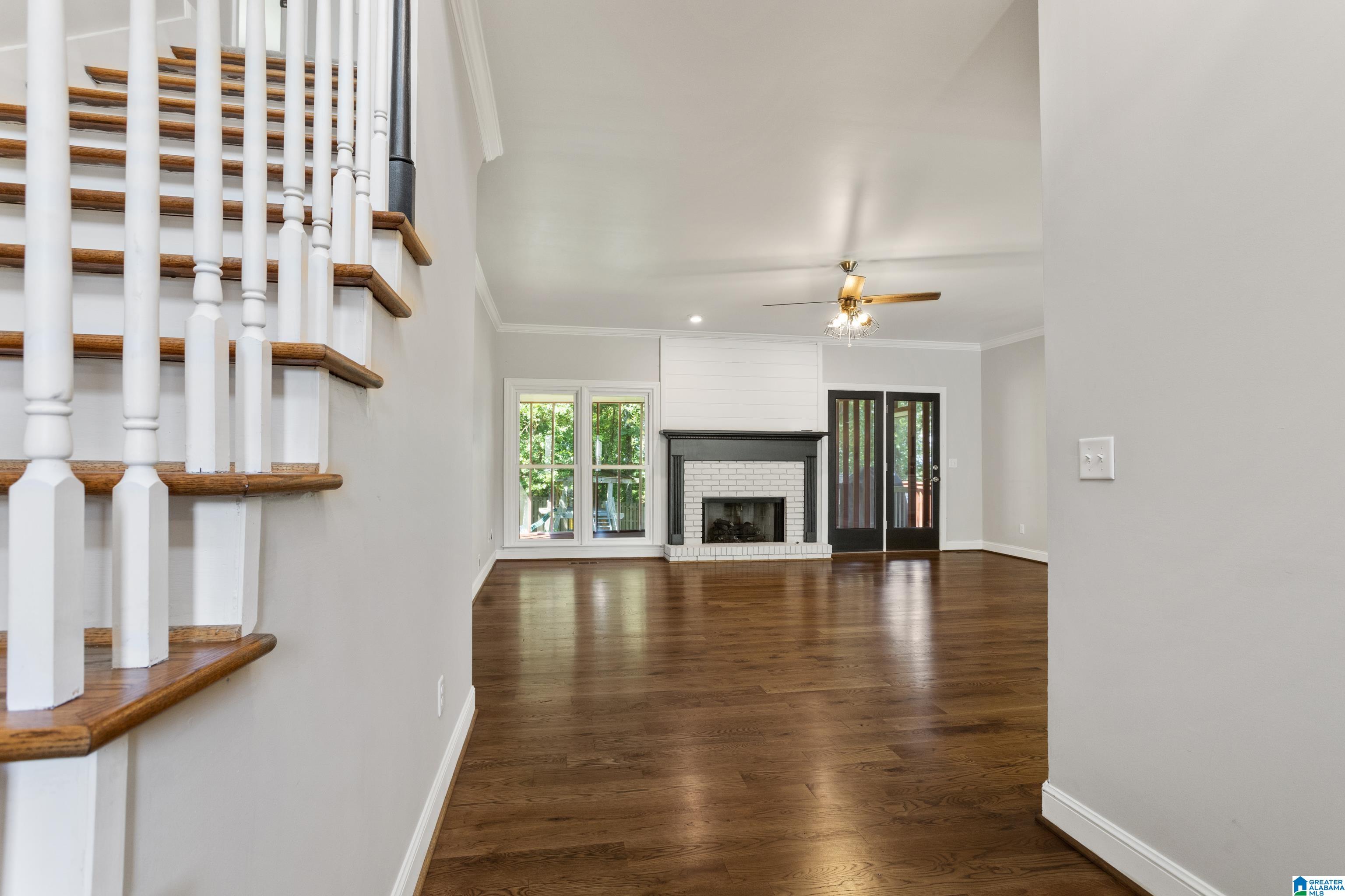 303 Newgate Court Alabaster, AL 35007 - Photo 3 of 76