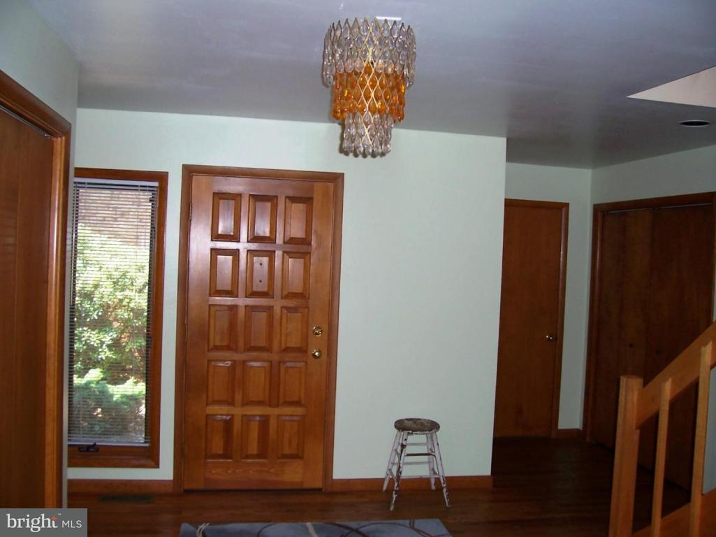 595 Hess Road Elizabethtown, PA 17022 - Photo 3 of 26 Gallery Image 3