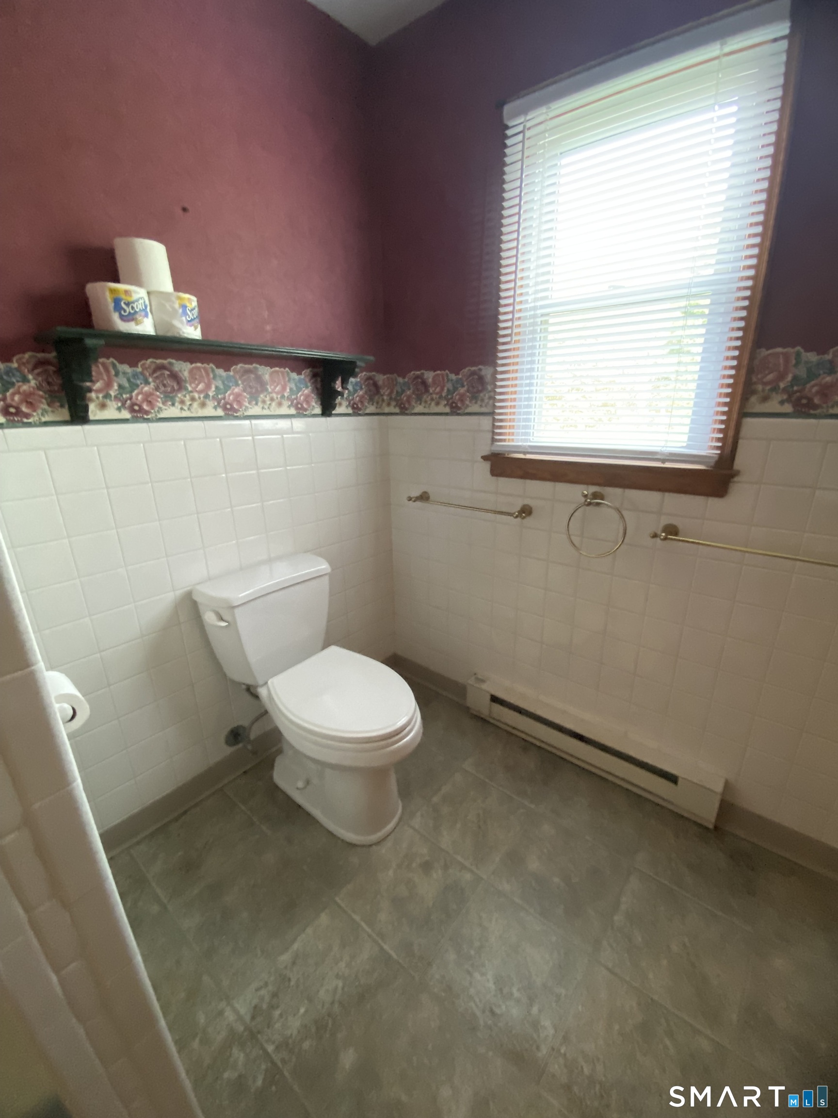 268 Bell Street Middletown, CT 06457 - Photo 19 of 36 a bathroom with a toilet a sink and a window