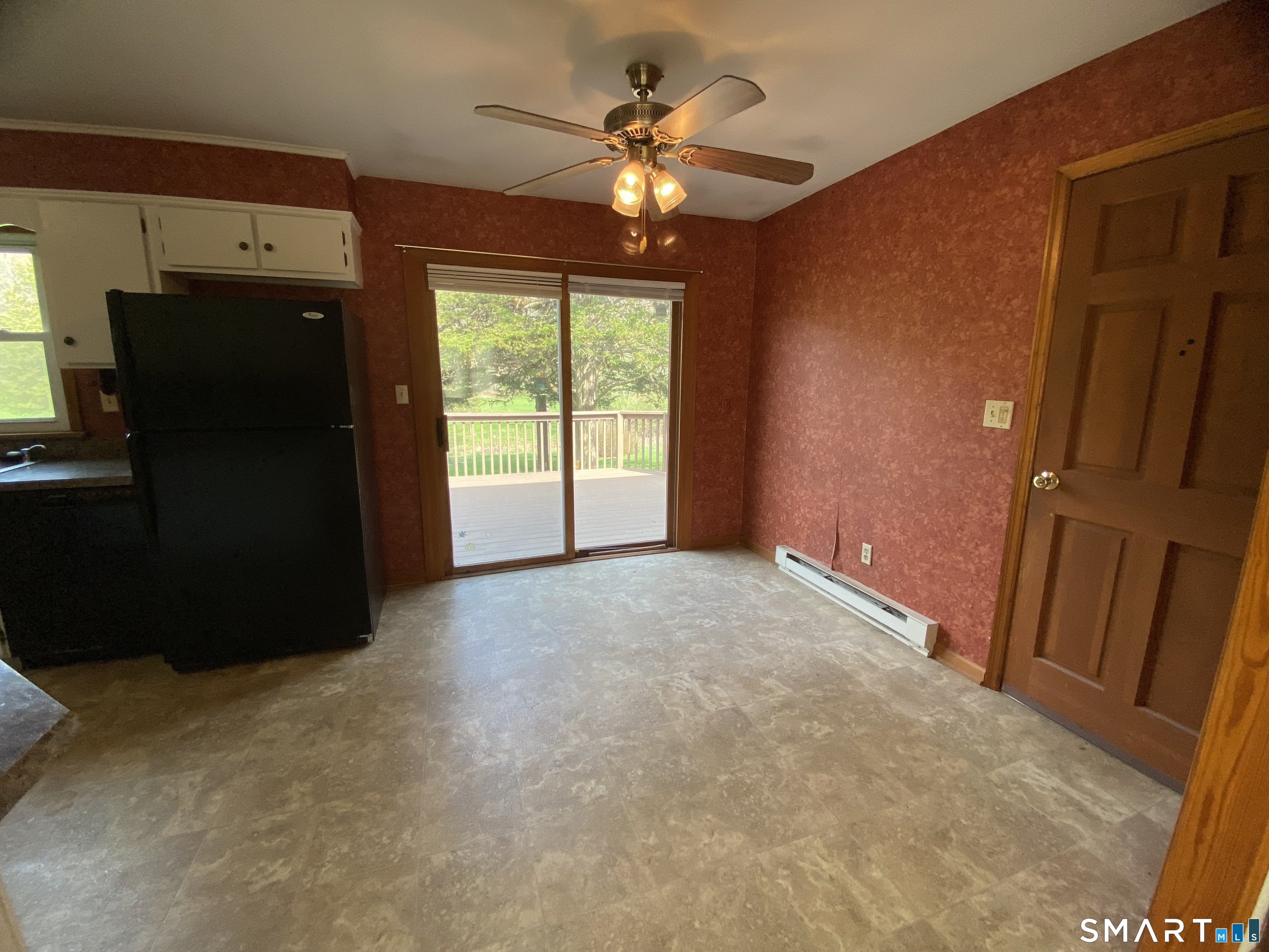 268 Bell Street Middletown, CT 06457 - Photo 4 of 36 a view of an empty room with a window