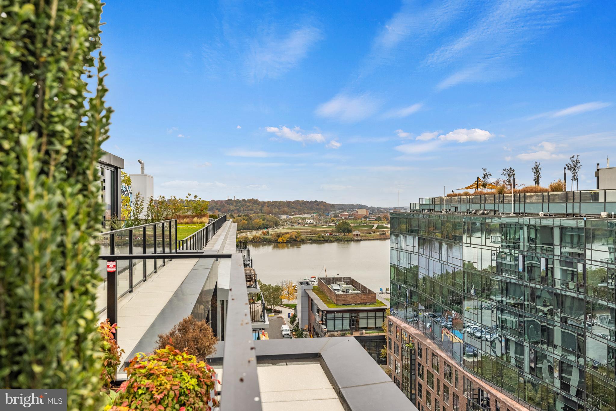 1300 4th Street Southeast, Unit 813 Washington, DC 20003 - Photo 29 of 32