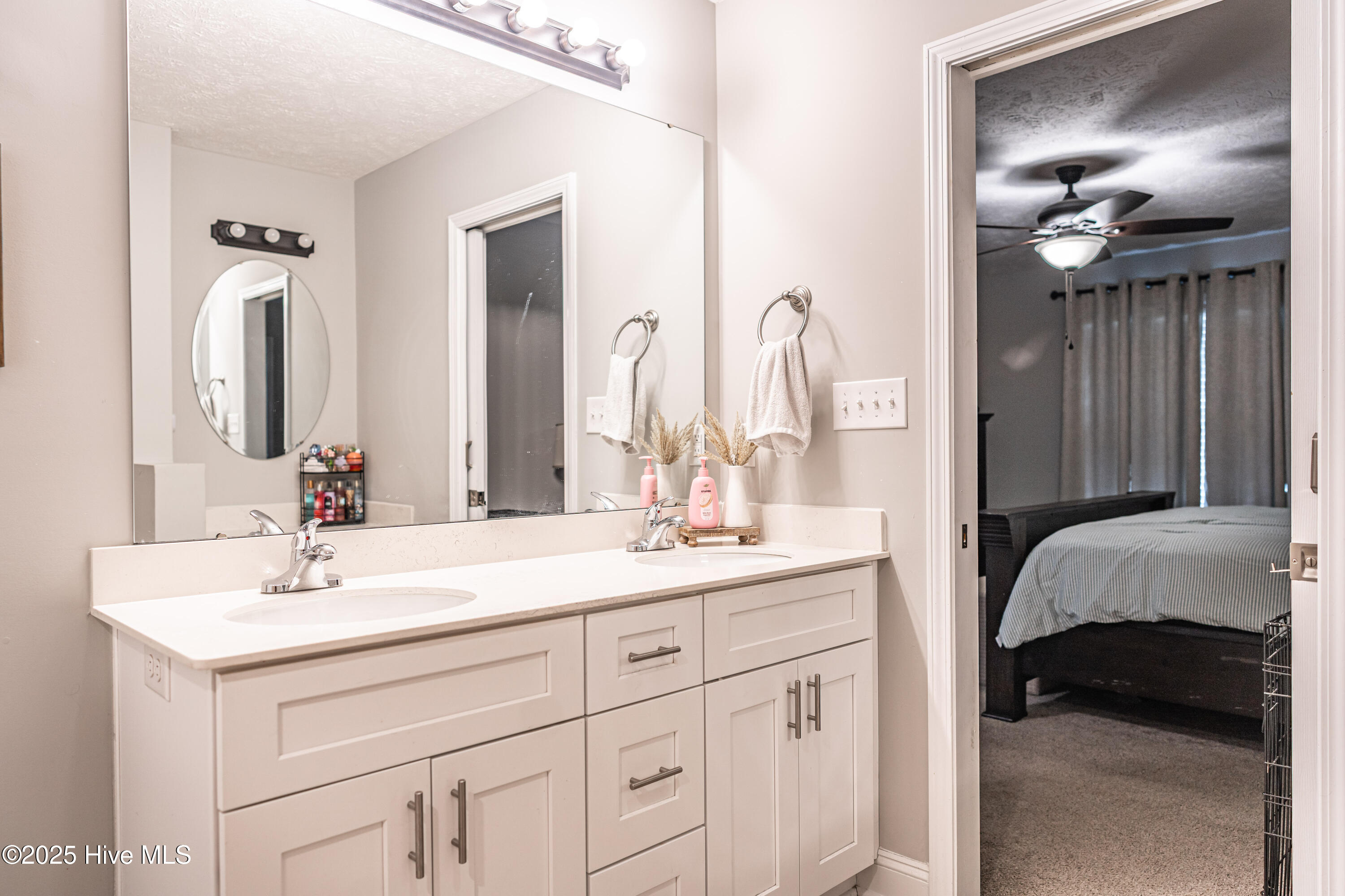2019 Brooklyn Lane Rockingham, NC 28379 - Photo 17 of 33 en suite sink angle