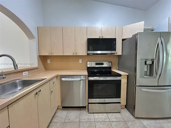 $1,900 | 1270 Southeast 28th Court, Unit 202, Homestead, FL 33035