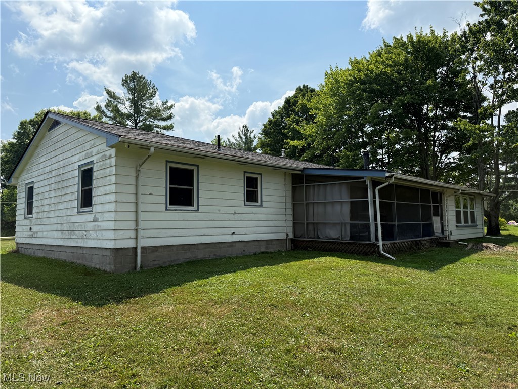8906 Brakeman Road Chardon, OH 44024 - Photo 9 of 47