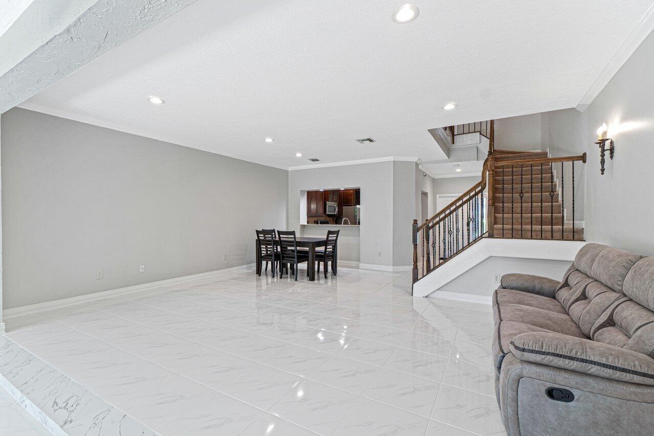 6366 Longboat Lane West, Unit 105 Boca Raton, FL 33433 - Photo 13 of 31 013-6366LongboatLaneWest-BocaRaton-FL-33