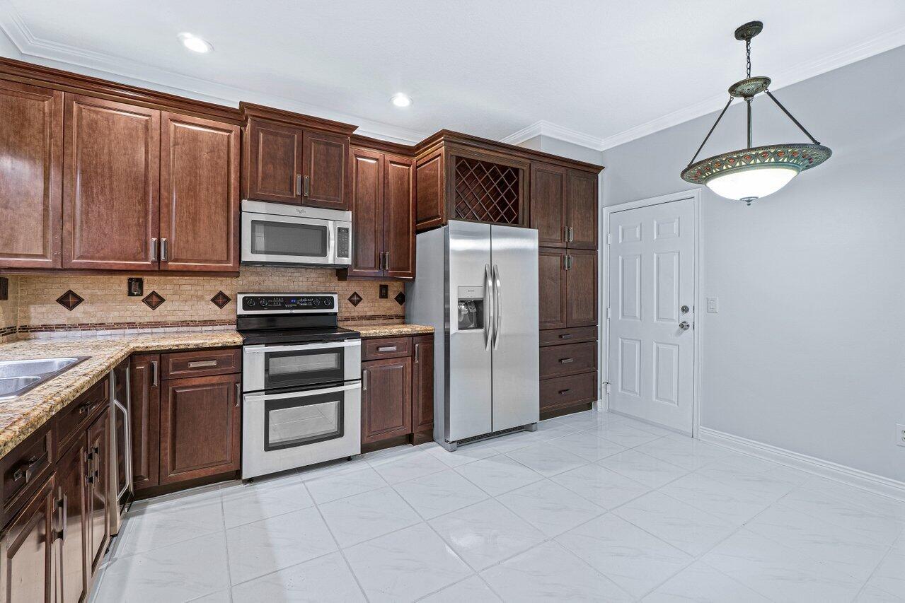 6366 Longboat Lane West, Unit 105 Boca Raton, FL 33433 - Photo 6 of 31 006-6366LongboatLaneWest-BocaRaton-FL-33