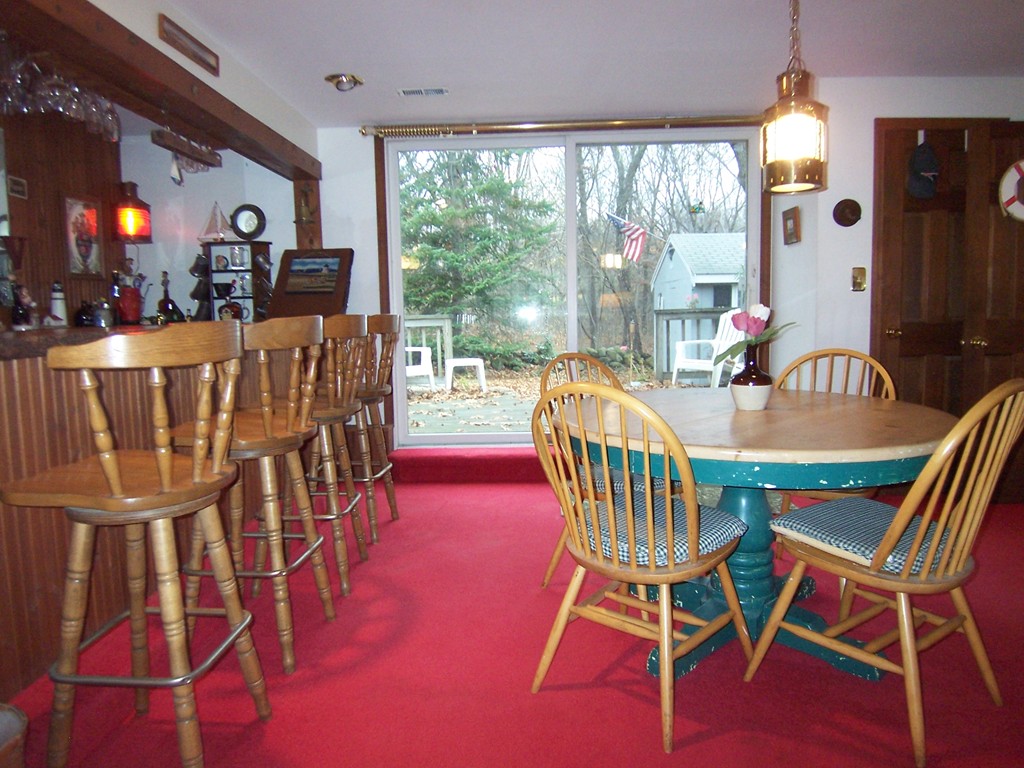 8 Walcott Road Beverly, MA 01915 - Photo 18 of 24 Gallery Image 18