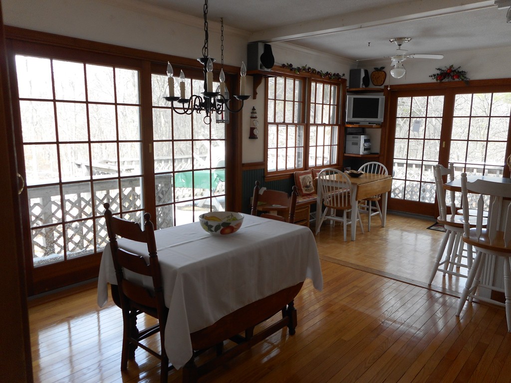 8 Walcott Road Beverly, MA 01915 - Photo 3 of 24 Gallery Image 3