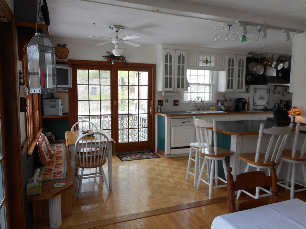 8 Walcott Road Beverly, MA 01915 - Photo 5 of 24 Gallery Image 5