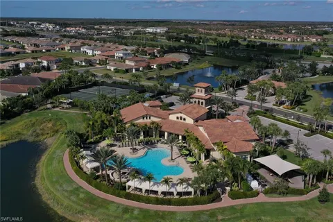 $635,000 | 9469 Foxglove Lane, Naples, FL 34120