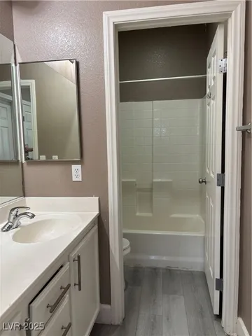 $529,999 | 4906 Quartz Crest Street, North Las Vegas, NV 89081