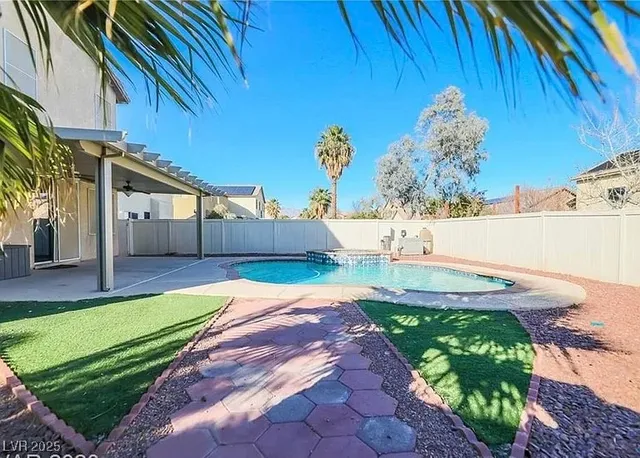 $529,999 | 4906 Quartz Crest Street, North Las Vegas, NV 89081
