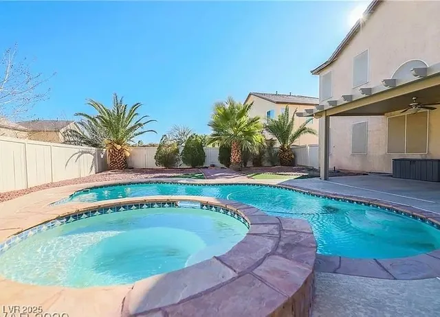 $529,999 | 4906 Quartz Crest Street, North Las Vegas, NV 89081