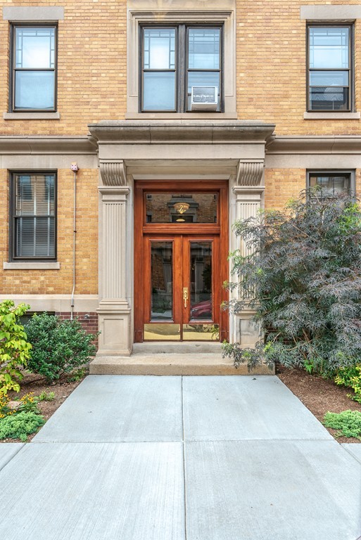 2 Newport Road, Unit 5 Cambridge, MA 02140 - Photo 1 of 13