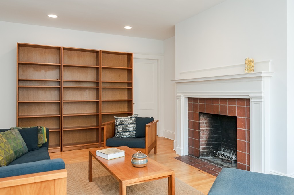 2 Newport Road, Unit 5 Cambridge, MA 02140 - Photo 3 of 13