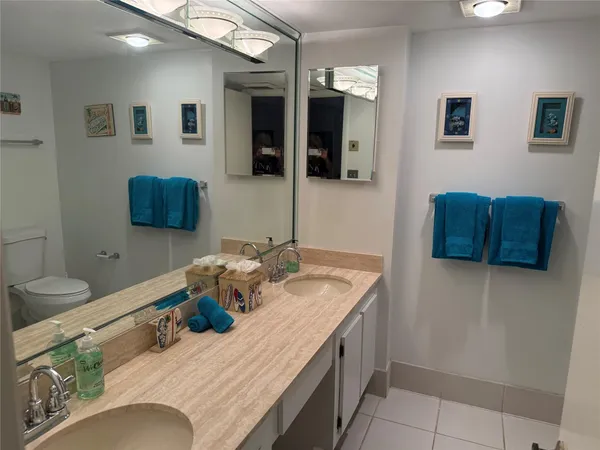 $4,200 | 520 North Ocean Boulevard, Unit 13, Pompano Beach, FL 33062