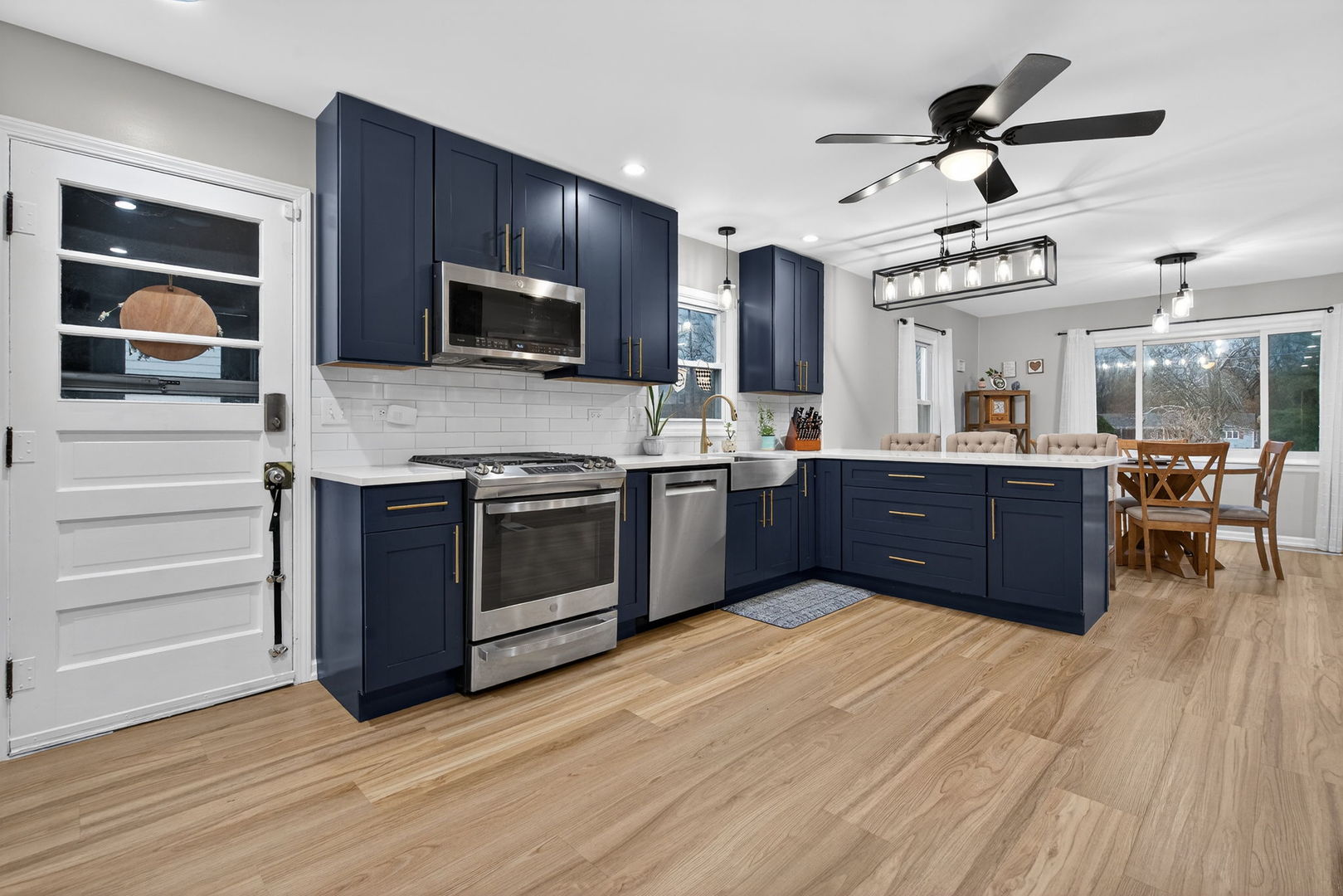 1111 North Cedar Road New Lenox, IL 60451 - Photo 4 of 32