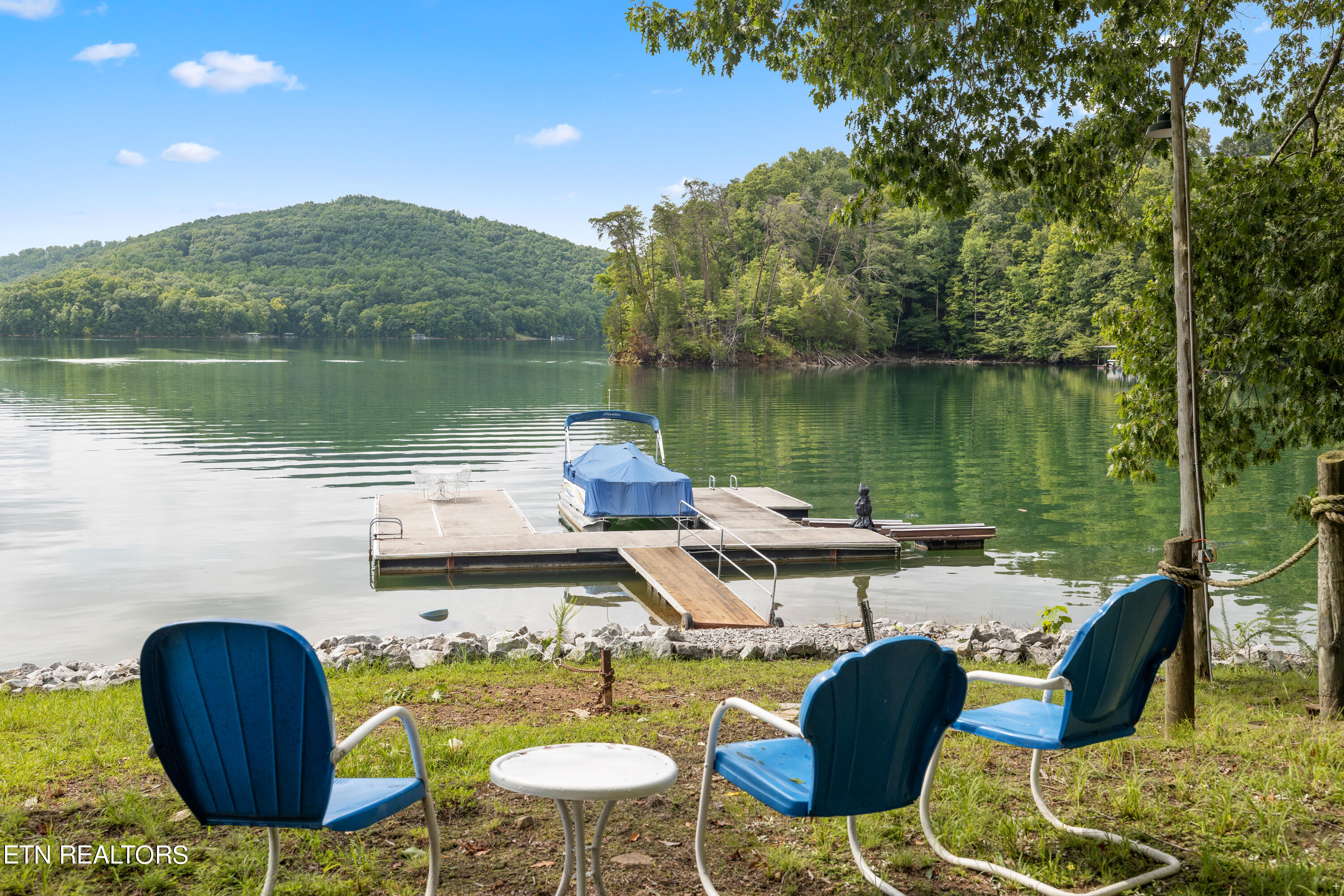 190 Ridgeview Circle Sharps Chapel, TN 37866 - Photo 43 of 58 Come sit for awhile