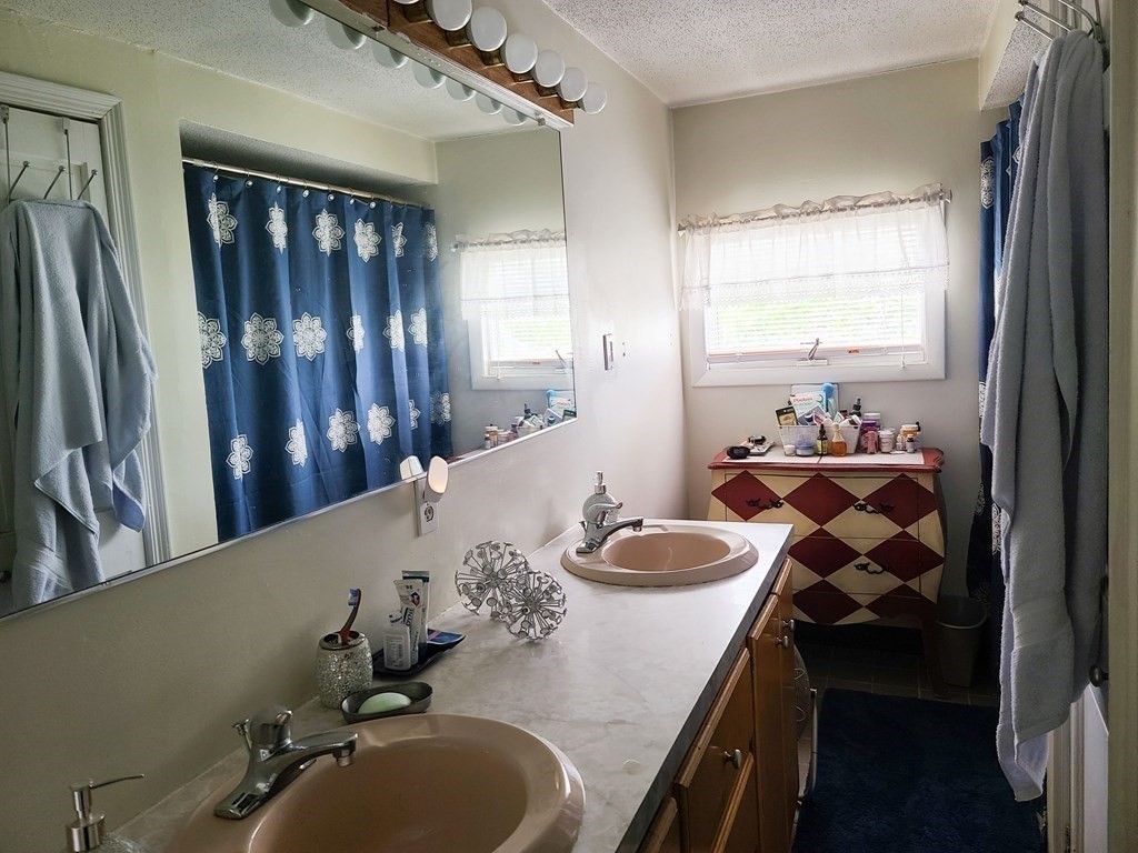 22 Swindells Street Fall River, MA 02723 - Photo 26 of 37 Gallery Image 26