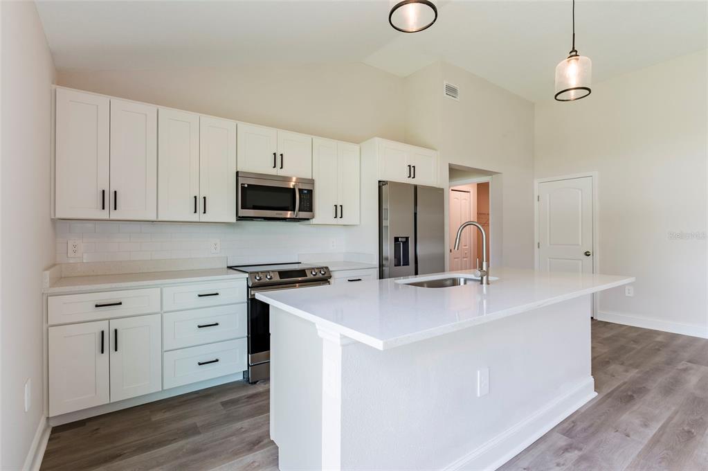 14385 Southwest 39th Ct Road Ocala, FL 34473 - Photo 5 of 16 Gallery Image 5