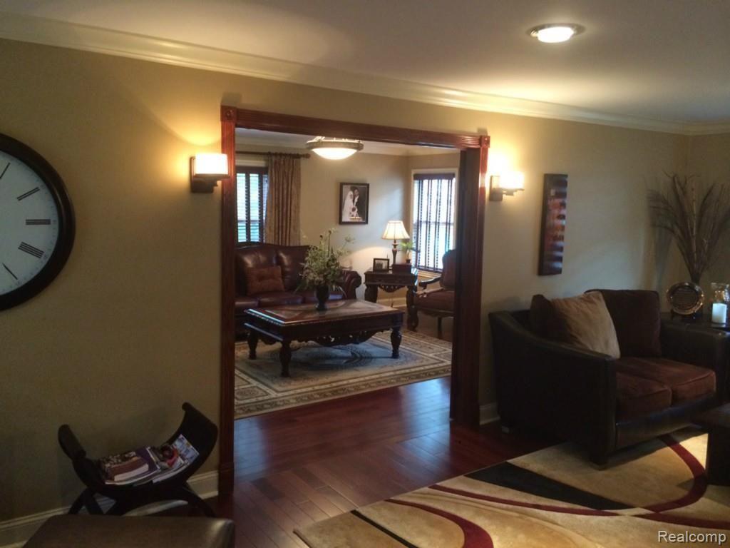 3480 Eastham Road Dearborn, MI 48120 - Photo 10 of 75 5.jpg