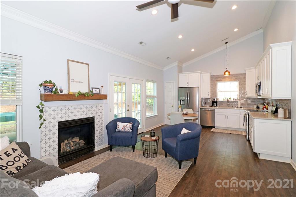 8116 Pozzi Road Charlotte, NC 28216 - Photo 7 of 48 Gallery Image 7