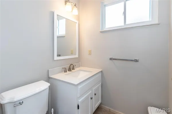 $339,900 | 11 Wells Fargo Court, St. Peters, MO 63376