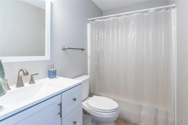 $339,900 | 11 Wells Fargo Court, St. Peters, MO 63376