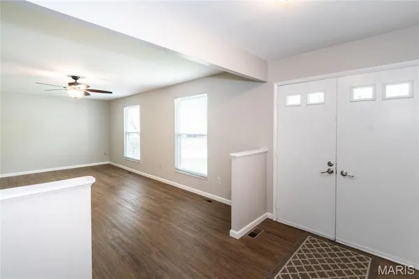 $339,900 | 11 Wells Fargo Court, St. Peters, MO 63376