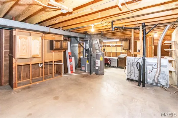 $339,900 | 11 Wells Fargo Court, St. Peters, MO 63376