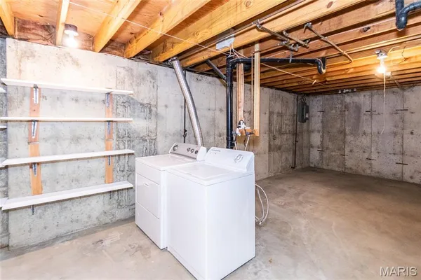 $339,900 | 11 Wells Fargo Court, St. Peters, MO 63376