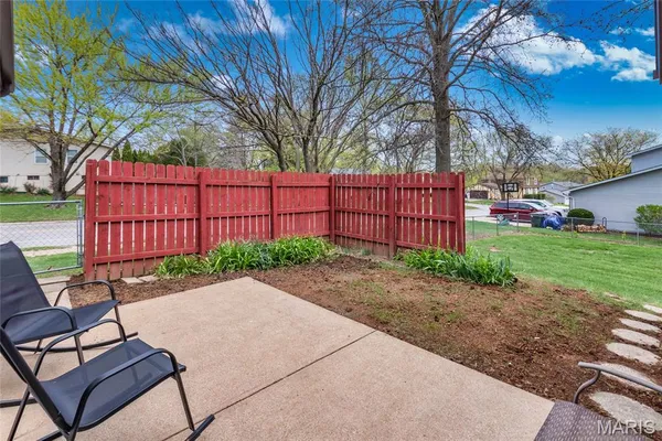 $339,900 | 11 Wells Fargo Court, St. Peters, MO 63376