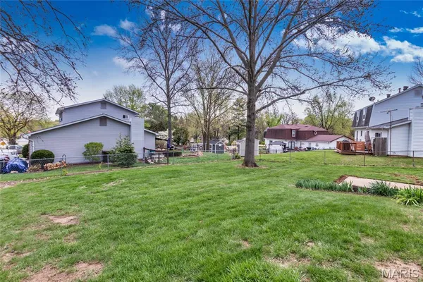 $339,900 | 11 Wells Fargo Court, St. Peters, MO 63376