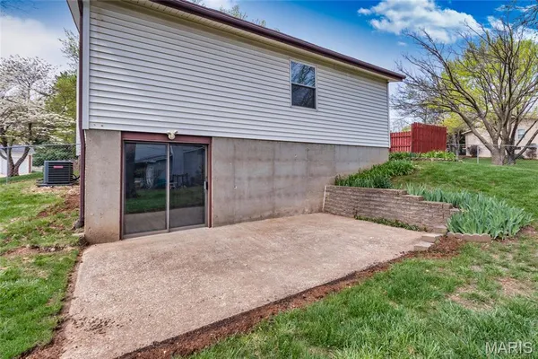 $339,900 | 11 Wells Fargo Court, St. Peters, MO 63376