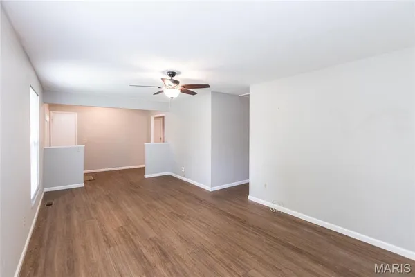 $339,900 | 11 Wells Fargo Court, St. Peters, MO 63376