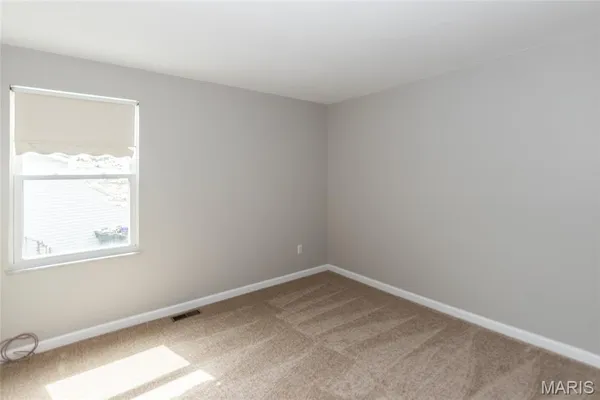 $339,900 | 11 Wells Fargo Court, St. Peters, MO 63376