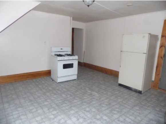 172 Spruce Street, Unit 3 Manchester, NH 03103 - Photo 2 of 11
