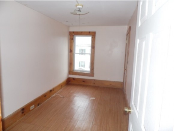 172 Spruce Street, Unit 3 Manchester, NH 03103 - Photo 8 of 11