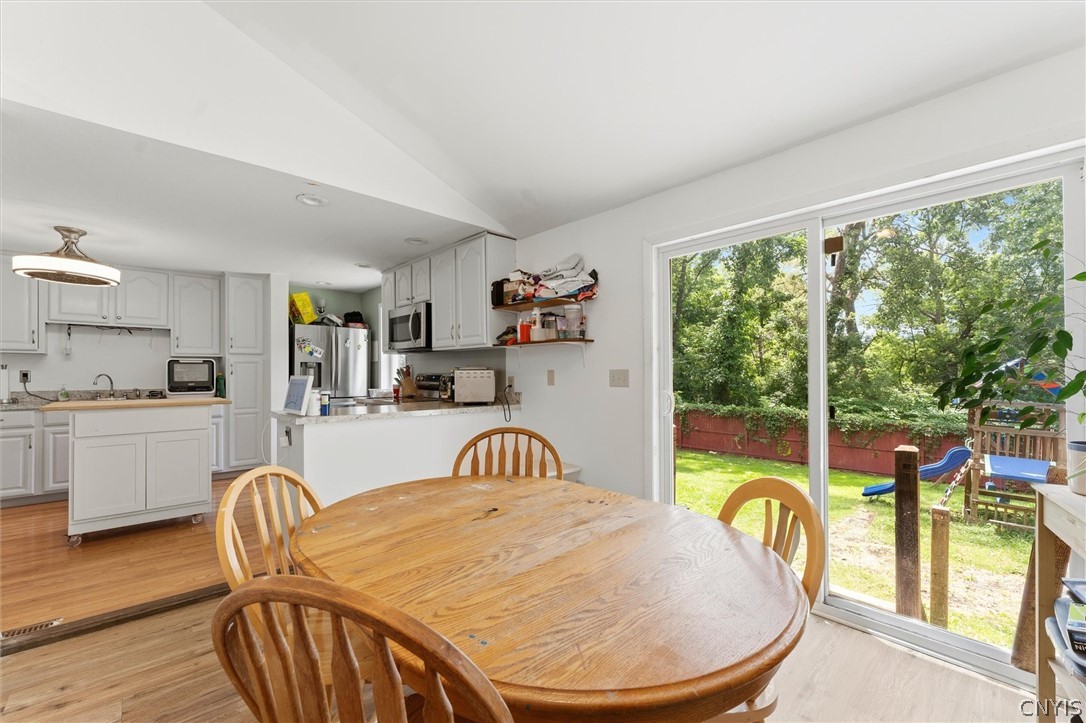 316 Rockwell Road Nedrow, NY 13120 - Photo 11 of 37