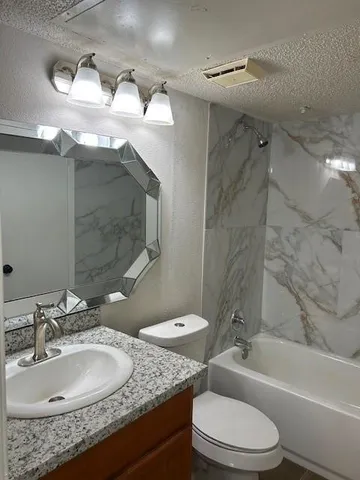 $150,000 | 10555 Turtlewood Court, Unit 2111, Houston, TX 77072