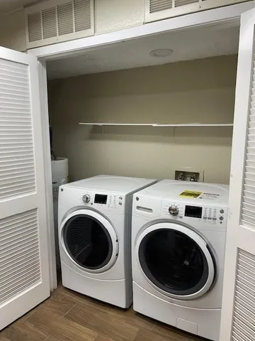 $150,000 | 10555 Turtlewood Court, Unit 2111, Houston, TX 77072