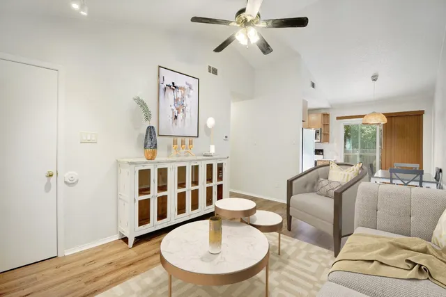 $1,299 | 1015 East Yager Lane, Unit 88, Austin, TX 78753