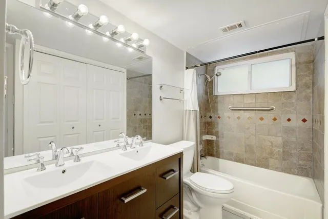 $1,299 | 1015 East Yager Lane, Unit 88, Austin, TX 78753