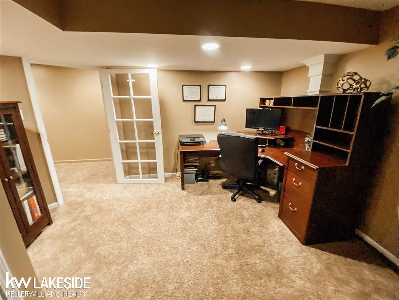 1658 Snowy Owl Court Rochester, MI 48307 - Photo 40 of 45 50022484-44.JPG