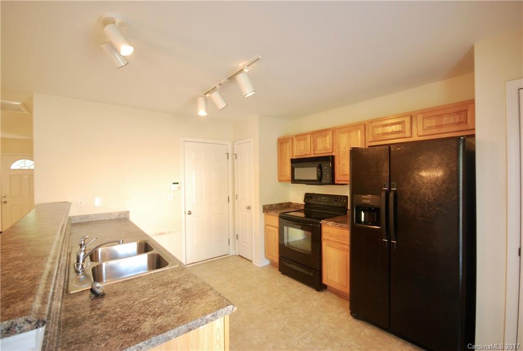 6305 Sullins Road Charlotte, NC 28214 - Photo 6 of 11